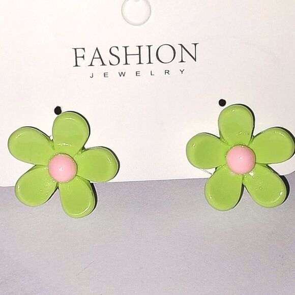 Beautiful girls green floral clip-on earrings for kids - Picture 3 of 6